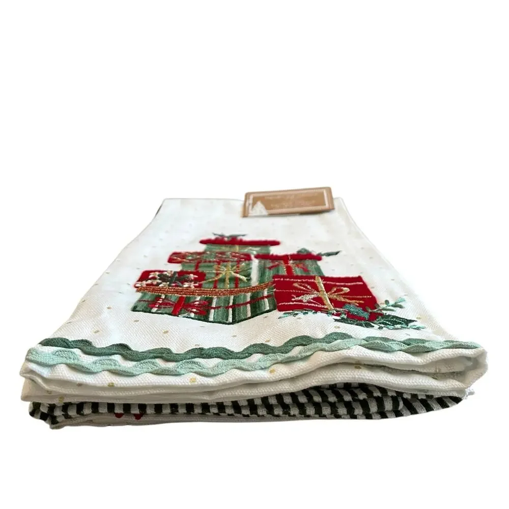 Cupcakes & Cashmere Christmas Present Kitchen Towels Set of 3 Embroidered New
